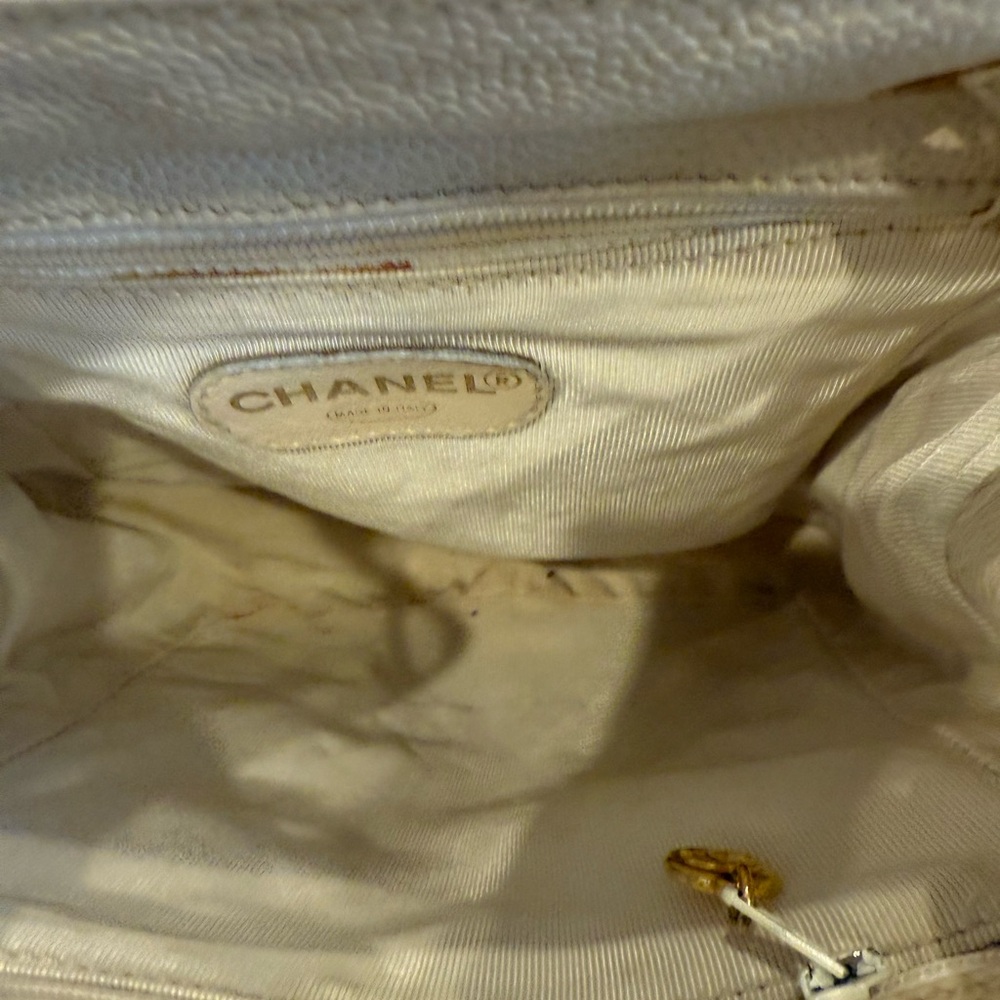 Vintage CHANEL Cream Caviar Triple CC Backpack - Picture 15 of 16